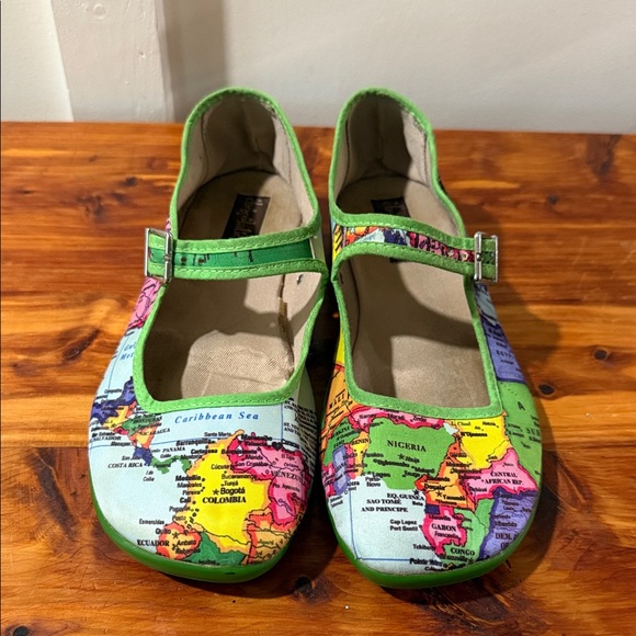 Hot Chocolate Design Chocolaticas Bon Voyage Map Mary Jane Shoes 38 - Picture 1 of 8